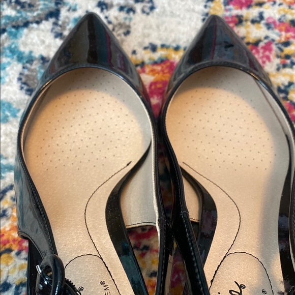 Size 10 Kitten Heels Elegant Black Patent Leather Slingback Style Worn ONCE! - Picture 5 of 8